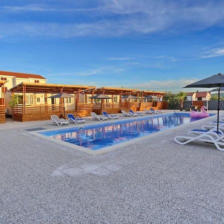 Poolside Mobile Home Turanj Esterno foto