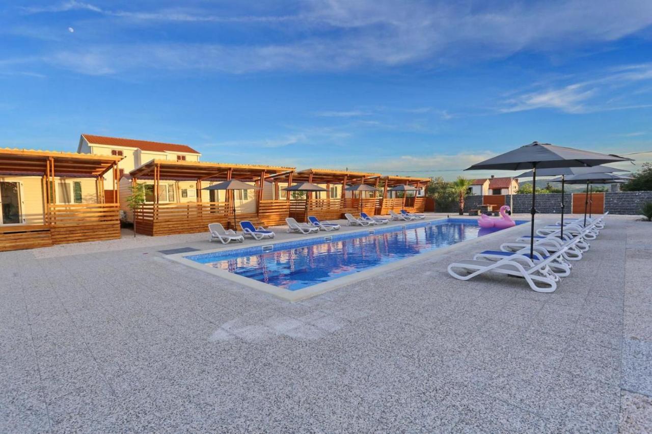 Poolside Mobile Home Turanj Esterno foto