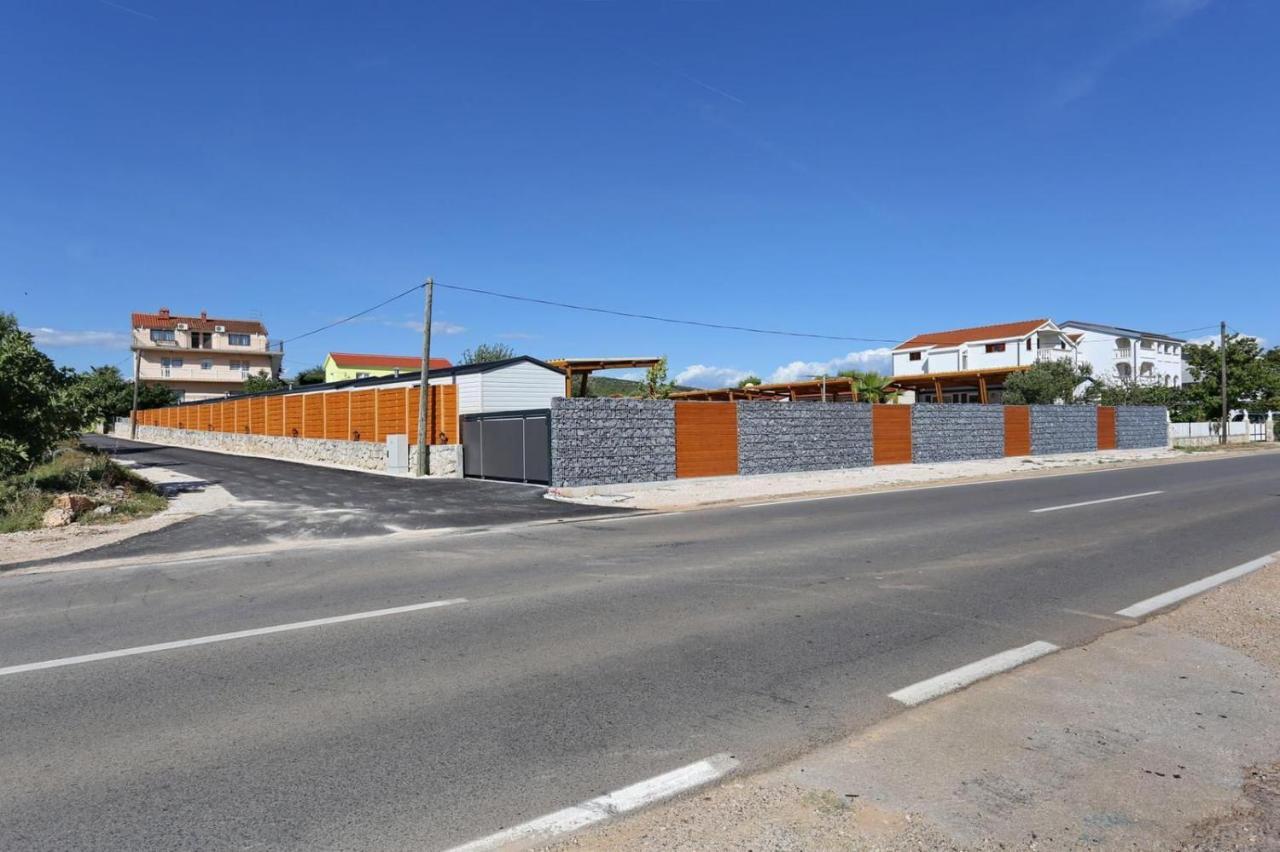 Poolside Mobile Home Turanj Esterno foto