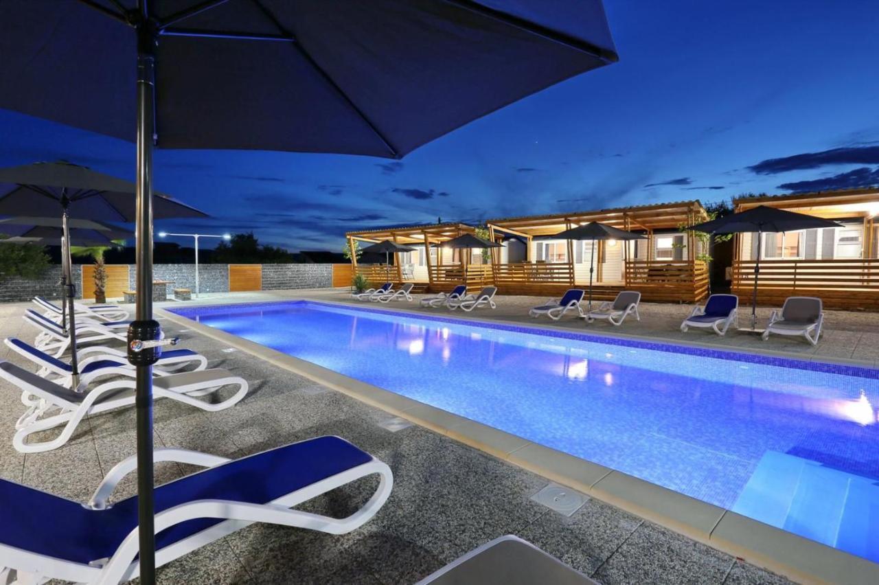 Poolside Mobile Home Turanj Esterno foto